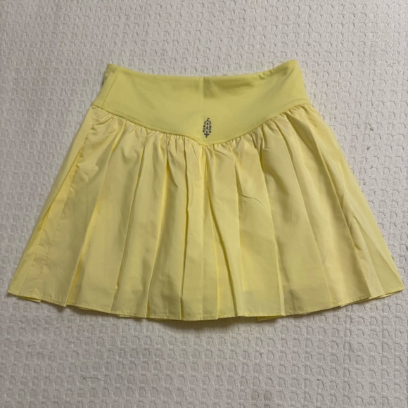 Free People Movement Yellow Pleated Tennis Skirt NWT - Picture 2 of 6